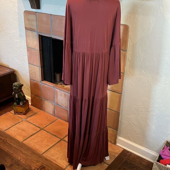 Natural Life Bell Sleeve V-Neck Tiered Maxi Dress, size L/XL - Picture 6 of 9